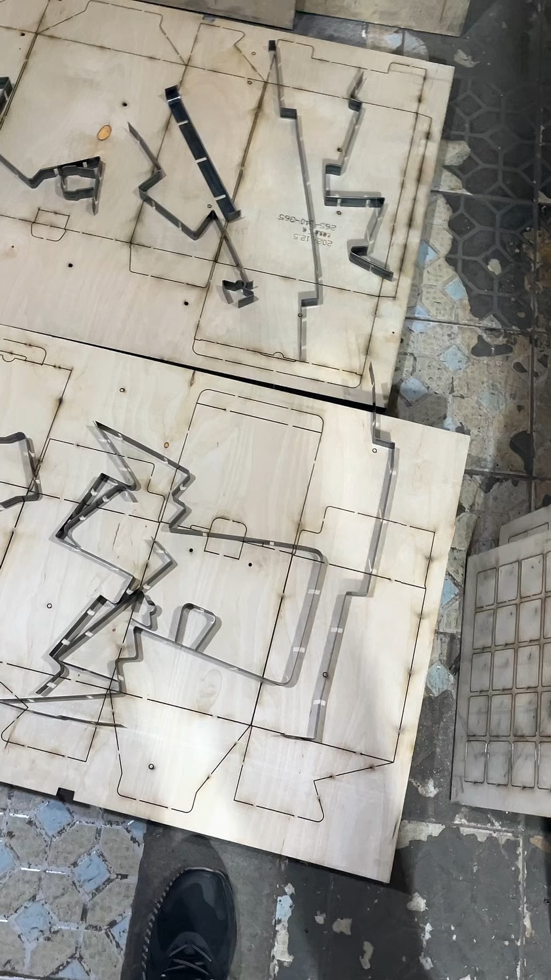 瓦楞紙箱水果包裝設(shè)計(jì) 刀模展開圖的創(chuàng)新與應(yīng)用